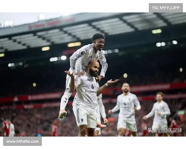 曼联中场防守漏洞未解 双红会险胜掩盖隐忧依旧 曼联中场防守漏洞未解 双红会险胜掩盖隐忧依旧